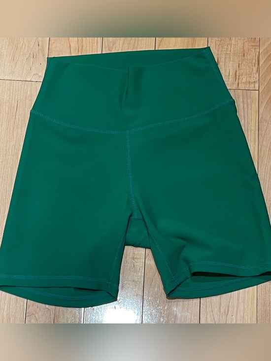 Wilo The Label Pants - Wilo The Label Emerald Green Biker Athletic Shorts- Size Small